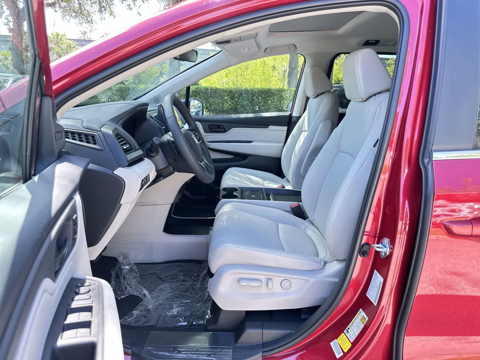 New 2026 Honda Odyssey EX-L image 2