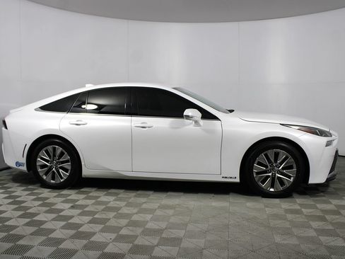Used 2021 Toyota Mirai w/ Advanced Technology Package RWD image 24