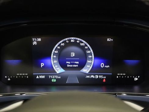 Used 2024 Volkswagen Taos SE FWD image 19
