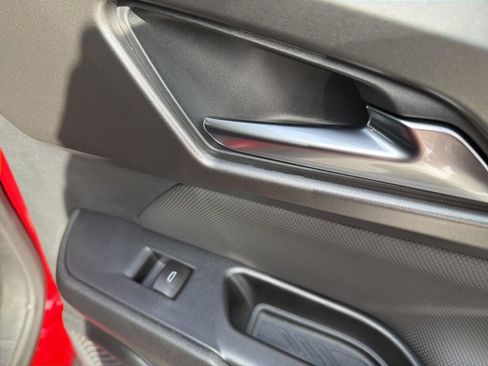 New 2026 Chevrolet Equinox EV LT image 34