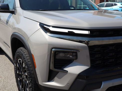 New 2026 Chevrolet Traverse Z71 w/ Enhanced Driving Package AWD/4WD image 5