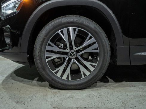New 2025 Mercedes-Benz GLB 250 image 6