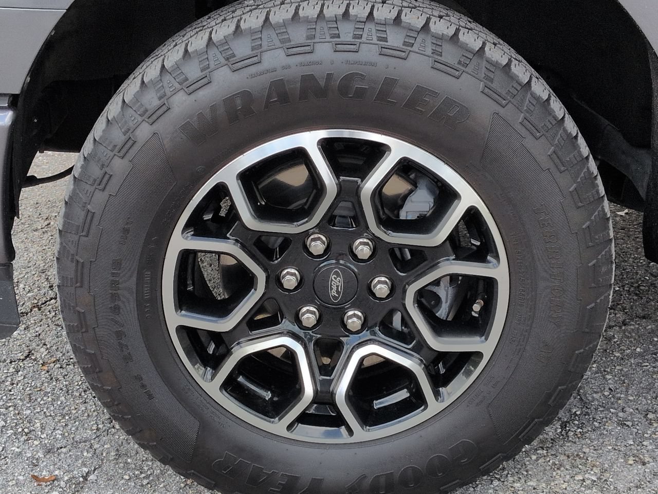 Used 2021 Ford F150 XLT w/ Equipment Group 302A High AWD/4WD image 11