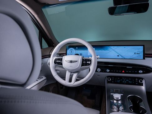 New 2026 Genesis GV70 2.5T Advanced AWD/4WD image 13