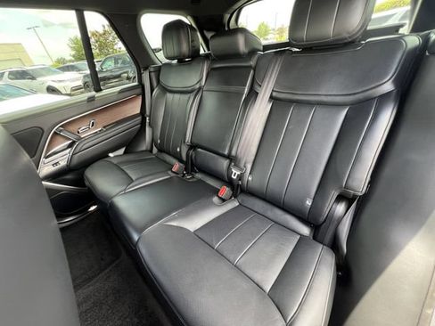 Certified 2023 Land Rover Range Rover SE AWD/4WD image 13