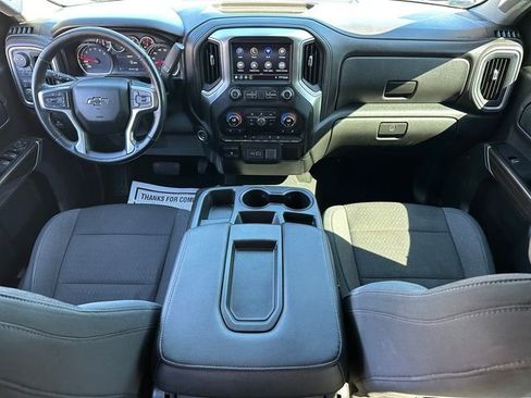 Used 2019 Chevrolet Silverado 1500 LT Trail Boss w/ Convenience Package image 13