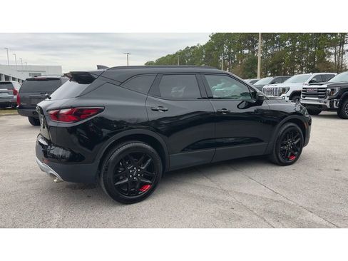 Used 2022 Chevrolet Blazer LT w/ Redline Edition image 8