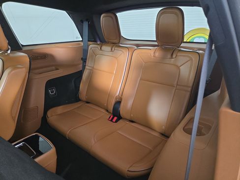 Used 2020 Lincoln Aviator Black Label image 13