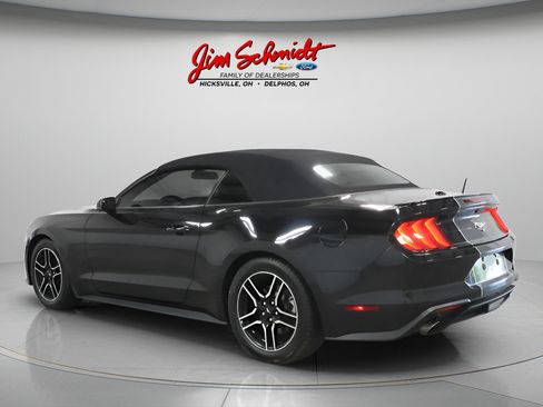 Used 2019 Ford Mustang Premium RWD image 4