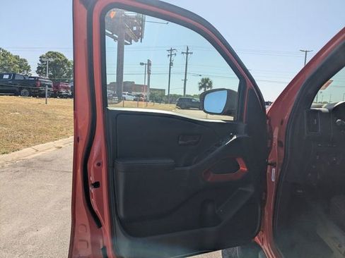 New 2026 Nissan Frontier Pro-X w/ Pro-X Convenience Package RWD image 11