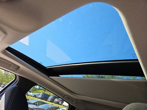 New 2026 Nissan Kicks SV w/ SV Premium Package image 10