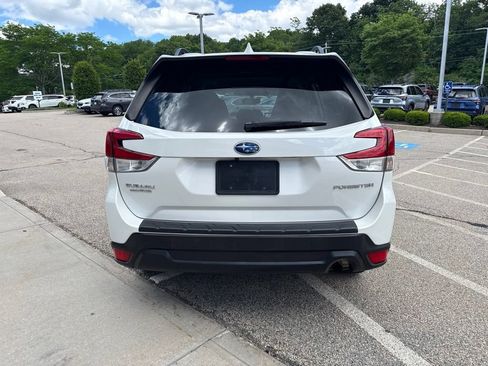 Used 2023 Subaru Forester Premium AWD/4WD image 4