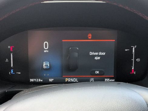 Used 2025 Ford Escape ST-Line AWD/4WD image 3