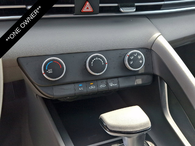 Used 2025 Hyundai Elantra SE FWD image 15