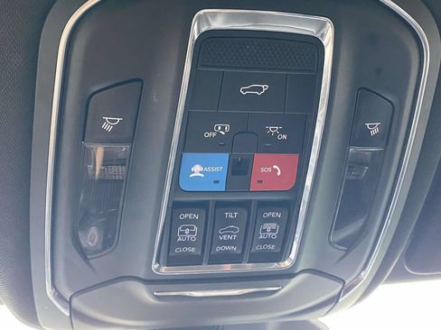 Used 2024 Jeep Grand Cherokee Limited 4xe AWD/4WD image 31