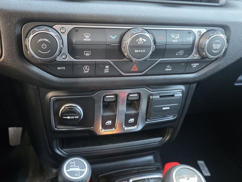 New 2026 Jeep Wrangler Sport AWD/4WD image 22