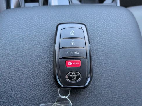 Used 2026 Toyota Camry SE FWD image 26