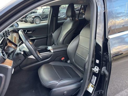 Used 2024 Mercedes-Benz GLC 300 image 18