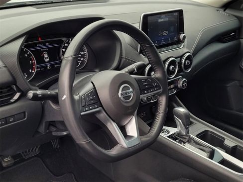 Used 2021 Nissan Sentra SV image 25