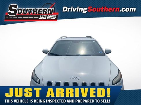Used 2015 Jeep Cherokee Limited w/ Luxury Group FWD image 1