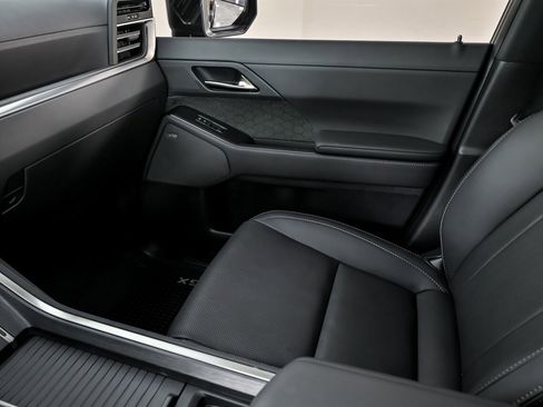 Used 2025 Lexus GX 550 AWD/4WD image 37