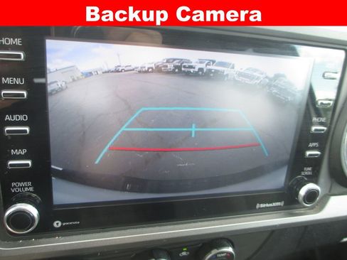 Used 2022 Toyota Tacoma TRD Off-Road w/ Technology Package AWD/4WD image 17