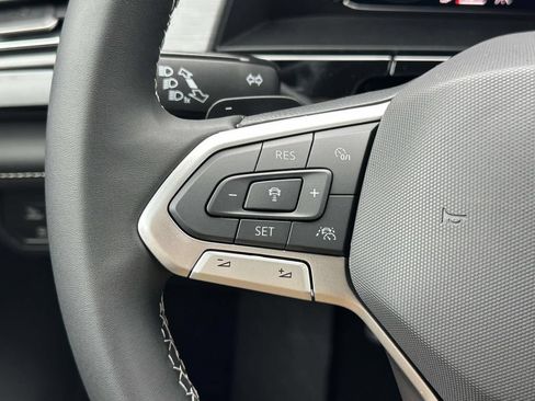 New 2026 Volkswagen Atlas Cross Sport SE AWD/4WD image 16