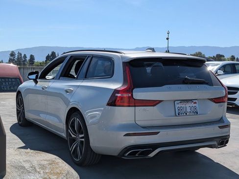Used 2020 Volvo V60 T6 R-Design image 7