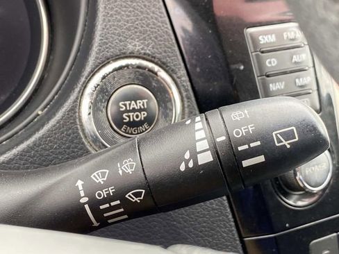 Used 2016 Nissan Rogue SL AWD/4WD image 18