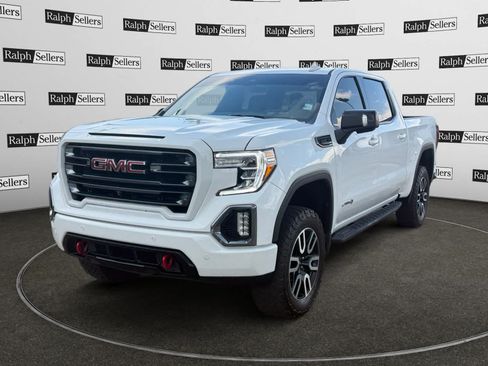 Used 2022 GMC Sierra 1500 AT4 w/ AT4 Premium Package AWD/4WD image 2