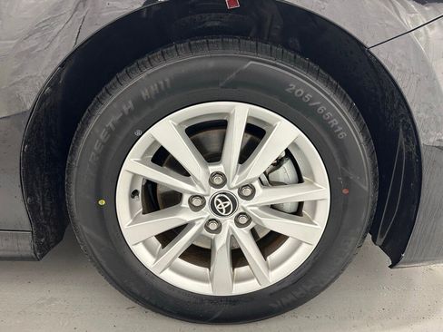 Used 2025 Toyota Camry LE image 62