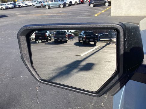 Used 2025 Chevrolet Colorado W/T w/ WT Custom Package image 31