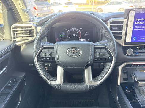 Used 2024 Toyota Tundra Limited image 21
