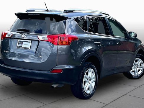 Used 2013 Toyota RAV4 LE FWD image 12