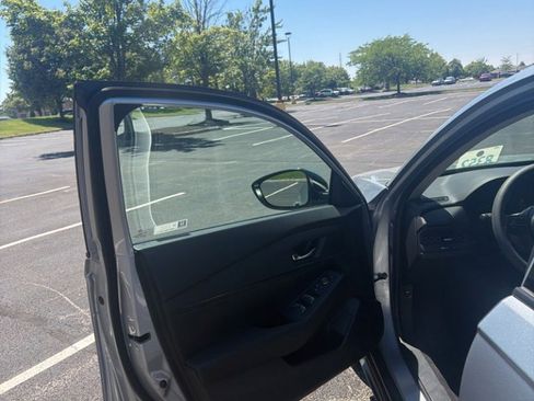 Used 2025 Honda Accord SE image 11