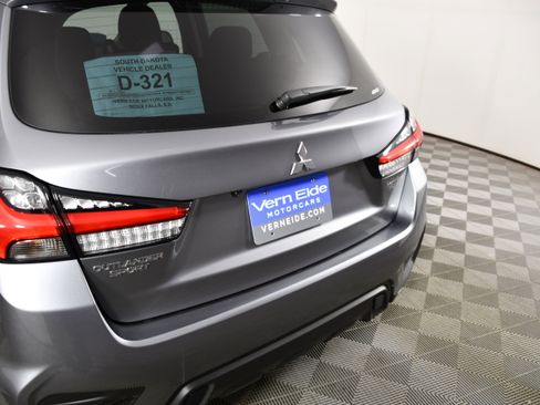Used 2025 Mitsubishi Outlander Sport ES image 15