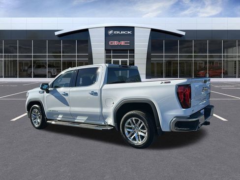 Certified 2021 GMC Sierra 1500 SLT w/ X31 Off-Road Package image 3