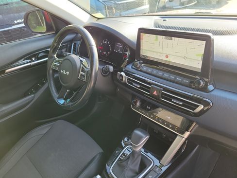 Used 2023 Kia Seltos S w/ Navigation Package AWD/4WD image 8