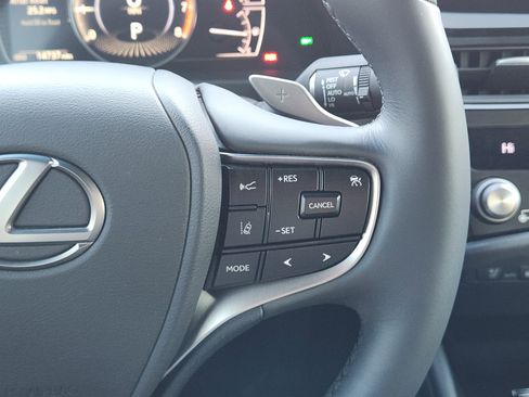 Used 2024 Lexus ES 350 w/ Premium Package image 37