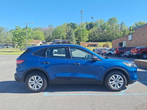 Used 2022 Ford Escape S AWD/4WD image 2