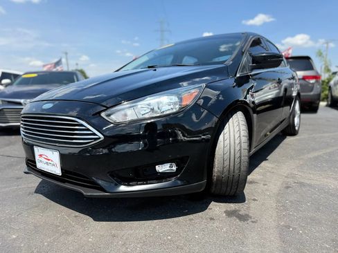 Used 2018 Ford Focus Titanium FWD image 7