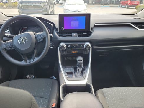 Certified 2023 Toyota RAV4 XLE w/ Convenience Package FWD image 17