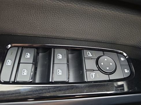 New 2026 Nissan Pathfinder SL AWD/4WD image 30