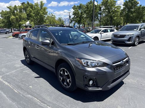 Used 2020 Subaru Crosstrek 2.0i Premium AWD/4WD image 3