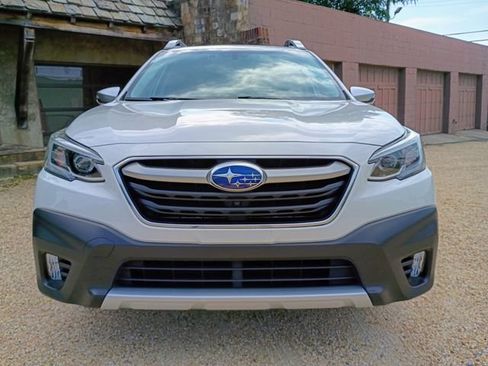 Used 2021 Subaru Outback Touring XT AWD/4WD image 4