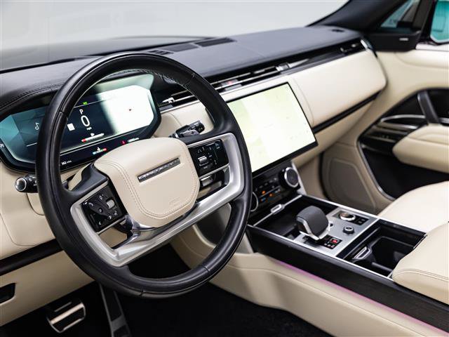 Used 2023 Land Rover Range Rover SE AWD/4WD image 17