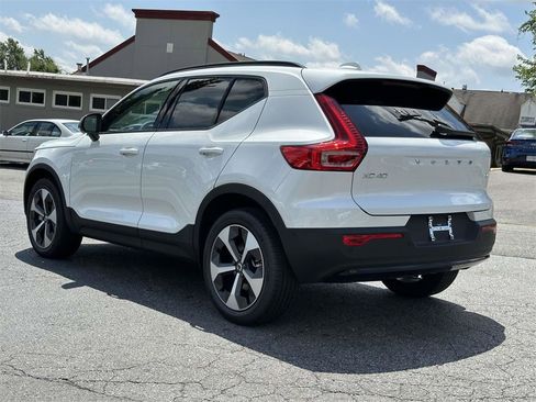 New 2026 Volvo XC40 B4 Plus w/ Protection Package Premier image 21
