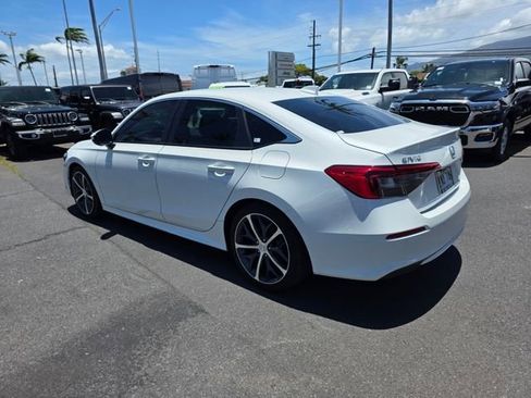 Used 2023 Honda Civic Touring image 5