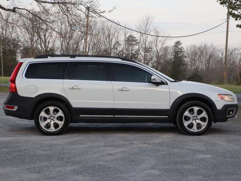 Used 2012 Volvo XC70 T6 image 3