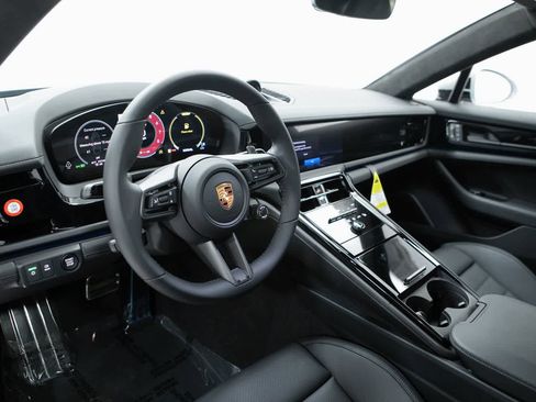 New 2026 Porsche Panamera GTS image 4